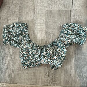 Flower tie top